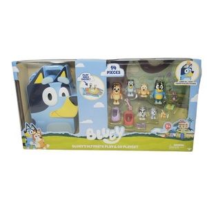 Bluey Deluxe Playset with carrying case